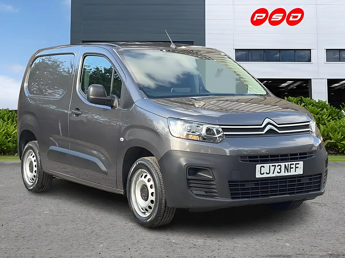 Used 2024 Citroen Berlingo Enterprise Edition M Platinum Grey - Front View
