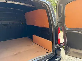 Used 2024 Citroen Berlingo Enterprise Edition M Platinum Grey - Interior and Exterior details 17
