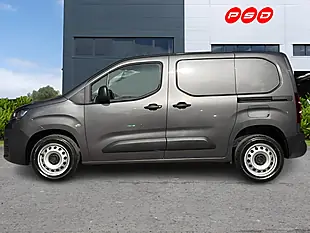 Used 2024 Citroen Berlingo Enterprise Edition M Platinum Grey - Interior and Exterior details 4