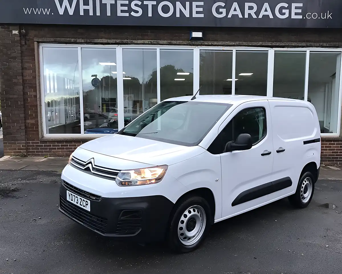 Used 2024 Citroen Berlingo Enterprise Edition M White - Interior and Exterior details 3