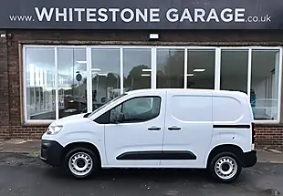 Used 2024 Citroen Berlingo Enterprise Edition M White - Interior and Exterior details 5