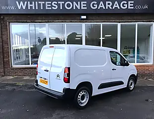 Used 2024 Citroen Berlingo Enterprise Edition M White - Interior and Exterior details 7