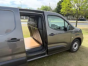 Used 2024 Citroen Berlingo Enterprise Edition Xl Grey - Interior and Exterior details 11