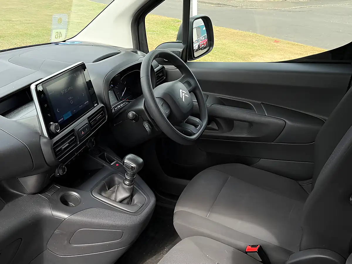 Used 2024 Citroen Berlingo Enterprise Edition Xl Grey - Interior and Exterior details 13