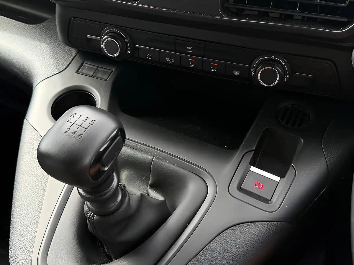 Used 2024 Citroen Berlingo Enterprise Edition Xl Grey - Interior and Exterior details 14