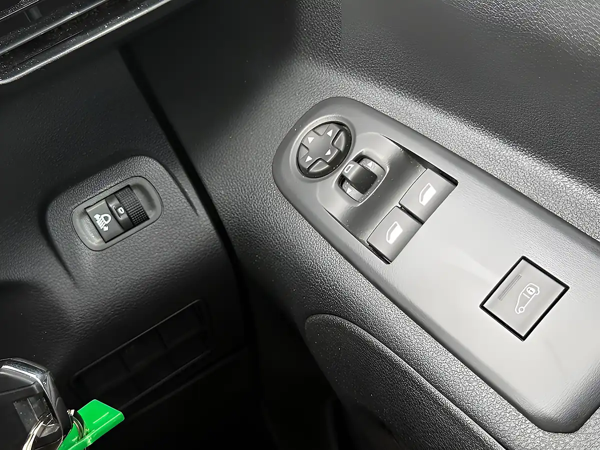 Used 2024 Citroen Berlingo Enterprise Edition Xl Grey - Interior and Exterior details 17