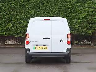 Used 2024 Citroen Berlingo Enterprise M White - Interior and Exterior details 10