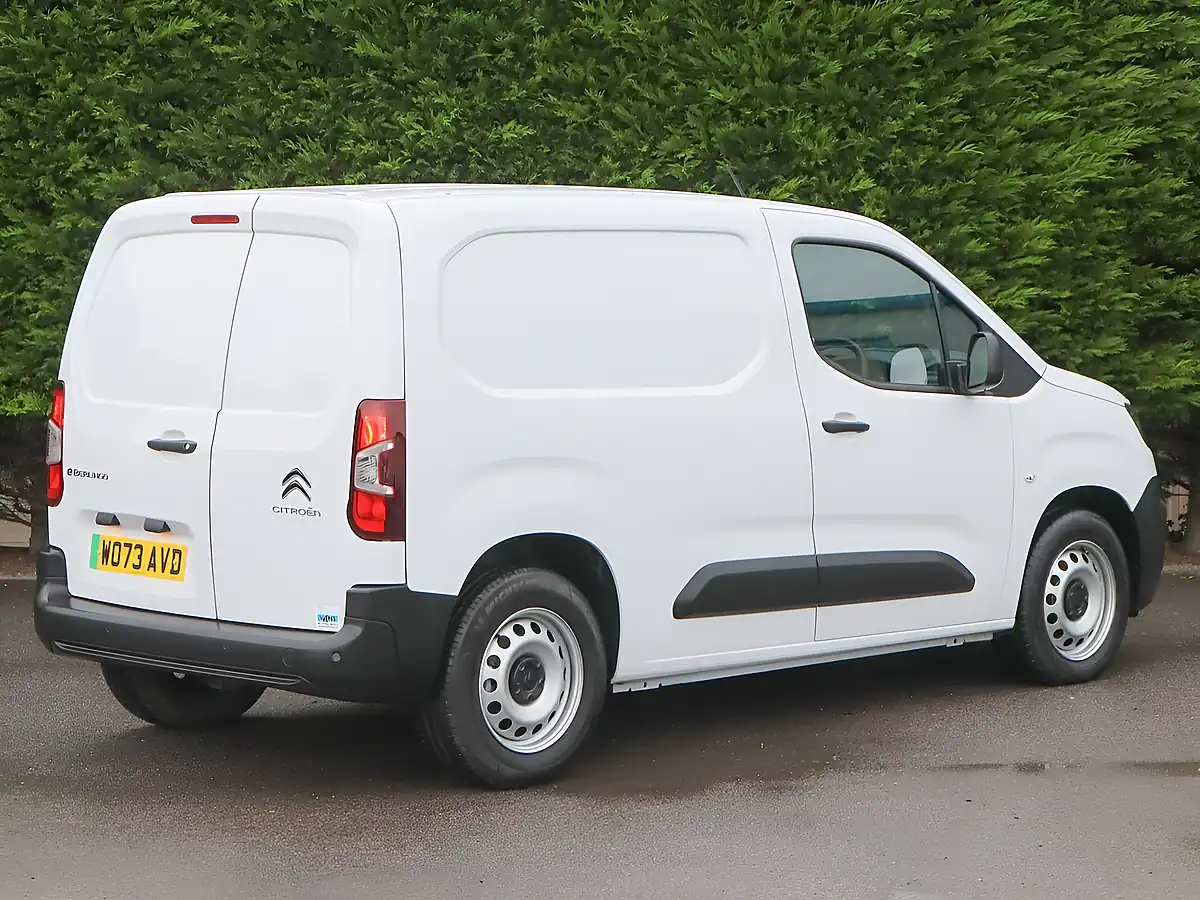Used 2024 Citroen Berlingo Enterprise M White - Interior and Exterior details 7