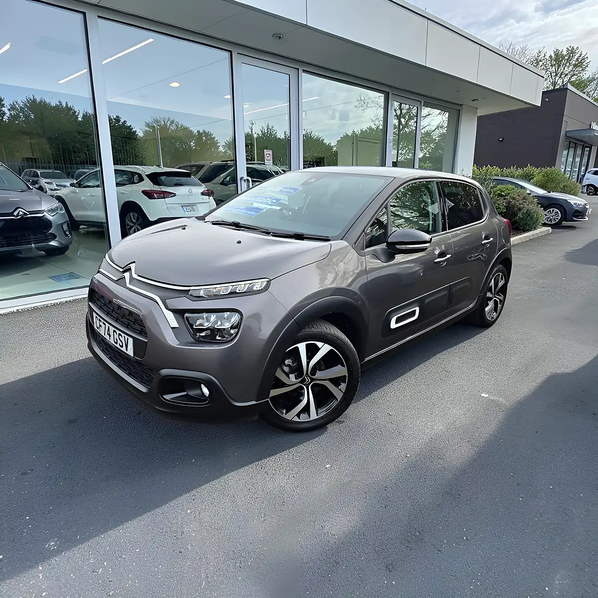 Used 2024 Citroen C3 Max Edition Asteroid Grey - Front View