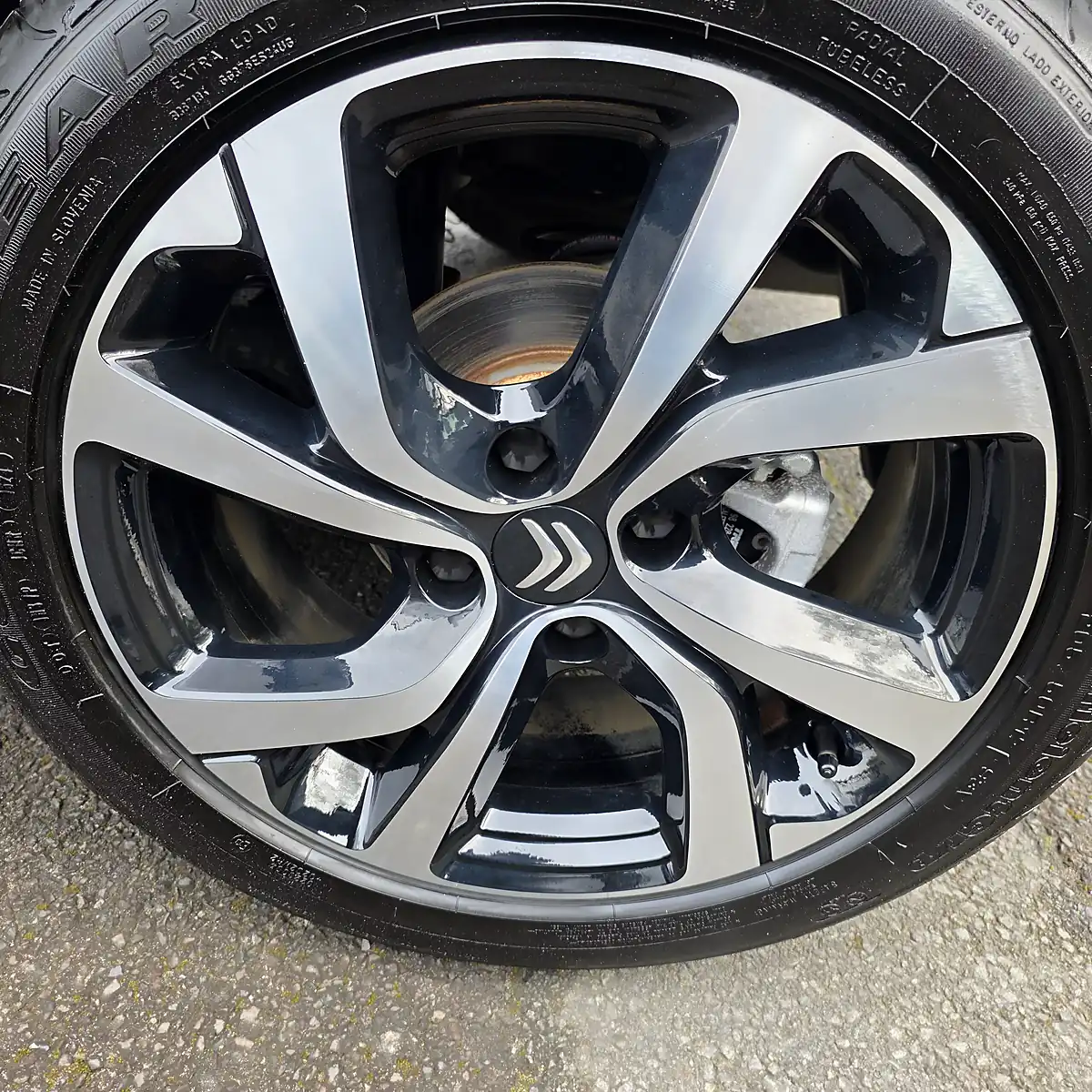 Used 2024 Citroen C3 Max Edition Asteroid Grey - Interior and Exterior details 13