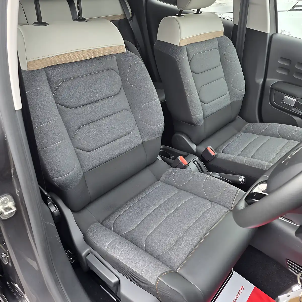 Used 2024 Citroen C3 Max Edition Asteroid Grey - Interior and Exterior details 16