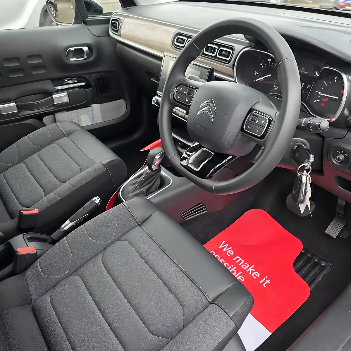 Used 2024 Citroen C3 Max Edition Asteroid Grey - Interior and Exterior details 17
