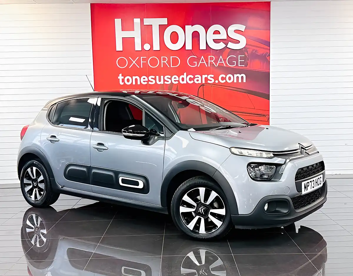Used 2024 Citroen C3 Plus Grey - Front View
