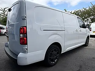 Used 2024 Citroen Dispatch Driver Xl Icy White - Interior and Exterior details 8