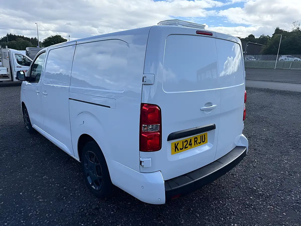 Used 2024 Citroen Dispatch Driver Xl White - Interior and Exterior details 5
