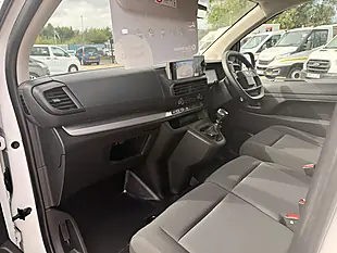 Used 2024 Citroen Dispatch Driver Xl White - Interior and Exterior details 13