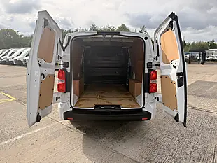 Used 2024 Citroen Dispatch Driver Xl White - Interior and Exterior details 6