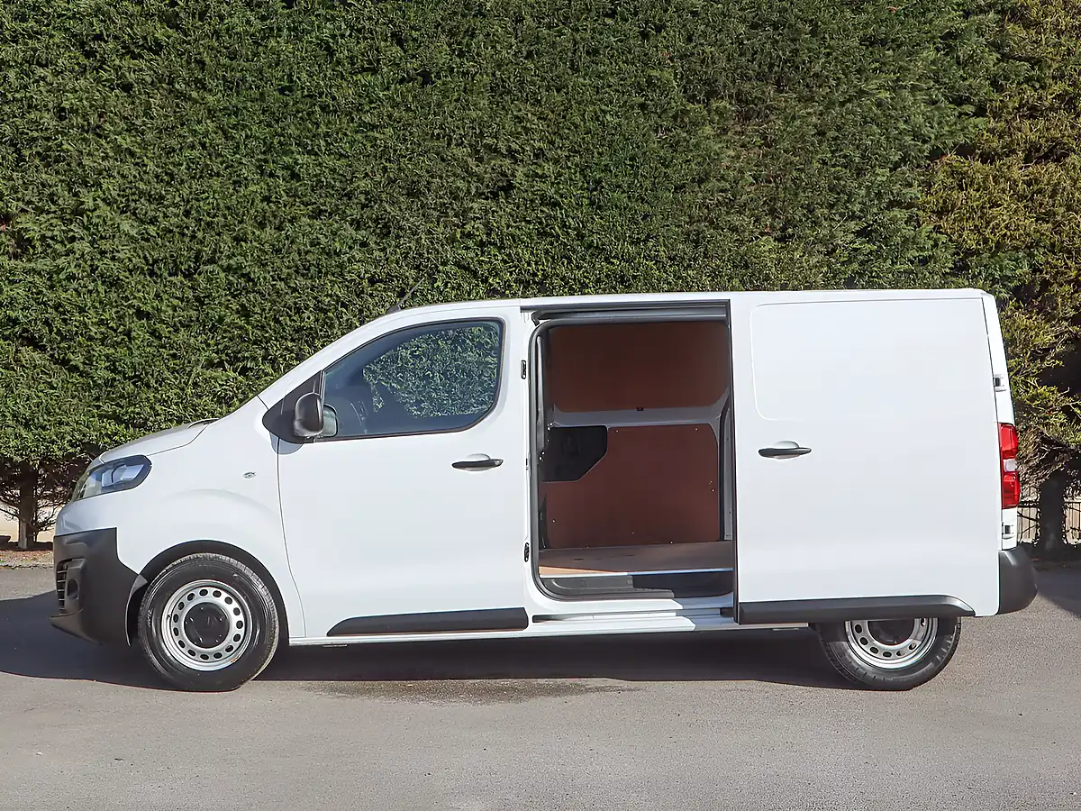 Used 2024 Citroen Dispatch Enterprise - Interior and Exterior details 15