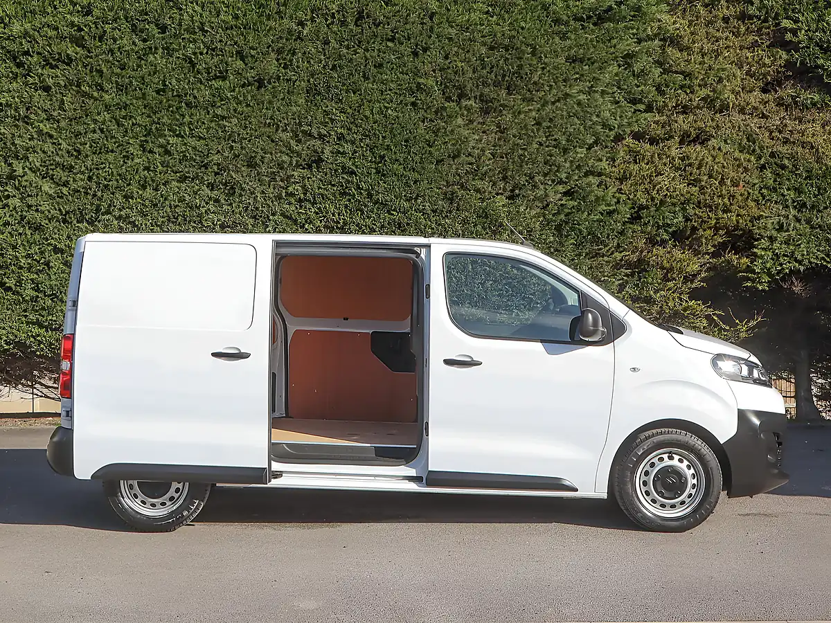Used 2024 Citroen Dispatch Enterprise - Interior and Exterior details 6