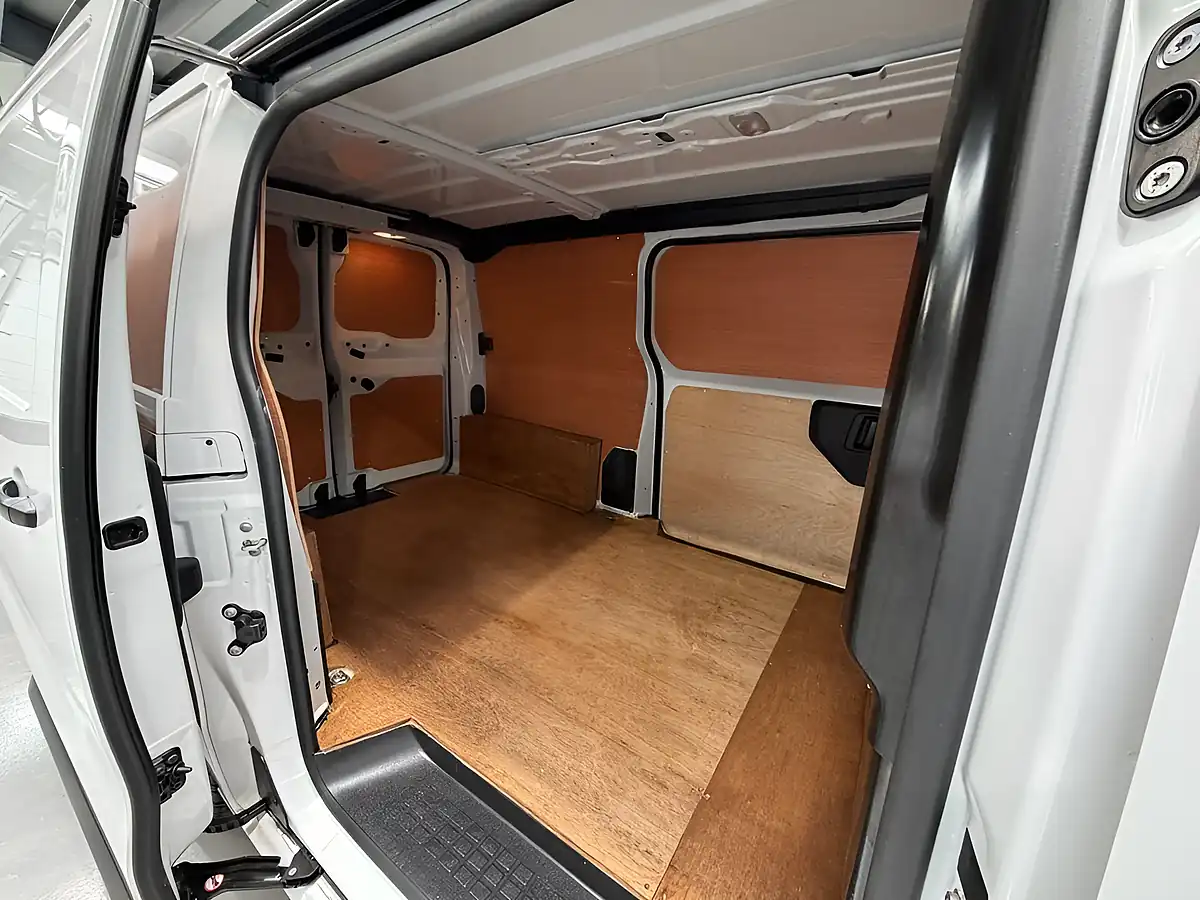 Used 2024 Citroen Dispatch Enterprise M White - Interior and Exterior details 16