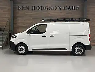 Used 2024 Citroen Dispatch Enterprise M White - Interior and Exterior details 6