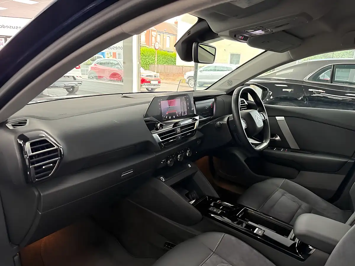 Used 2024 Citroen E-C4 X Max Blue - Interior and Exterior details 11