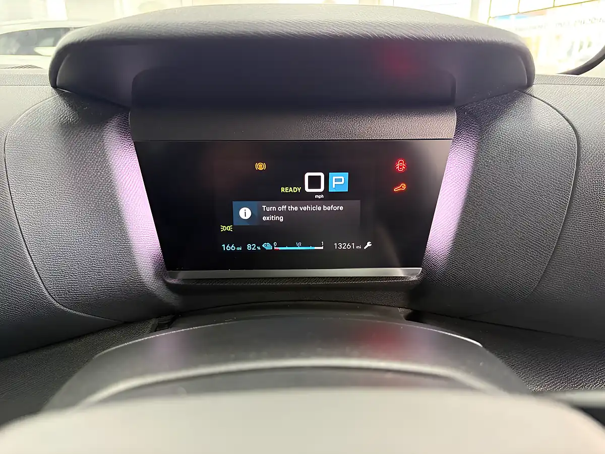 Used 2024 Citroen E-C4 X Max Blue - Interior and Exterior details 16