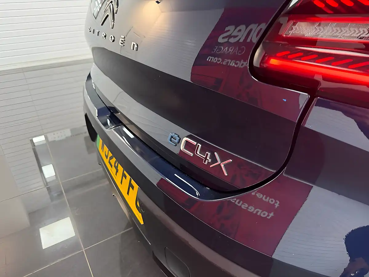 Used 2024 Citroen E-C4 X Max Blue - Interior and Exterior details 8