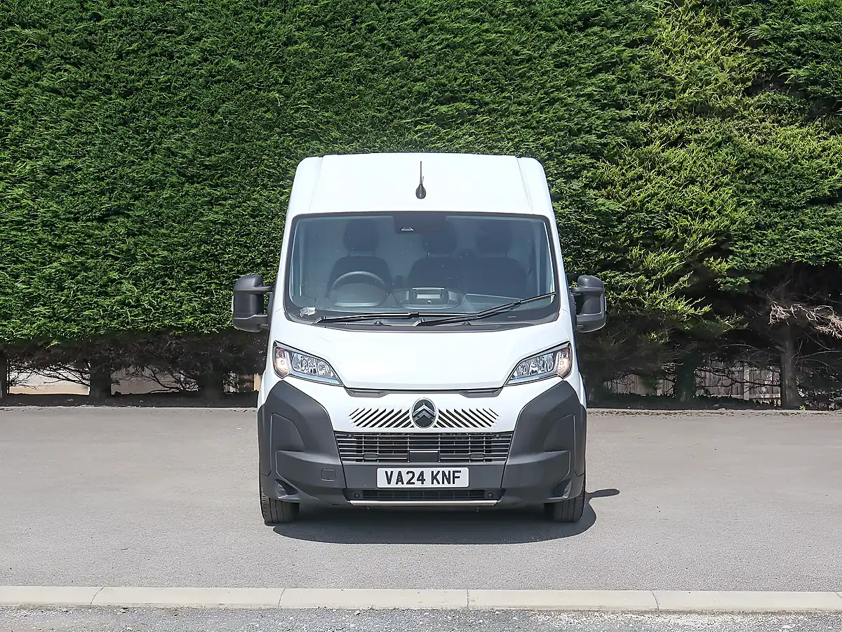 Used 2024 Citroen Relay 35 Enterprise Icy White - Interior and Exterior details 2