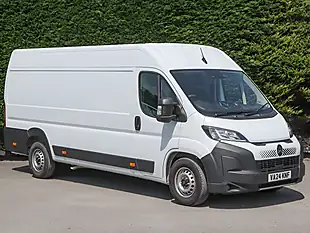 Used 2024 Citroen Relay 35 Enterprise Icy White - Interior and Exterior details 3