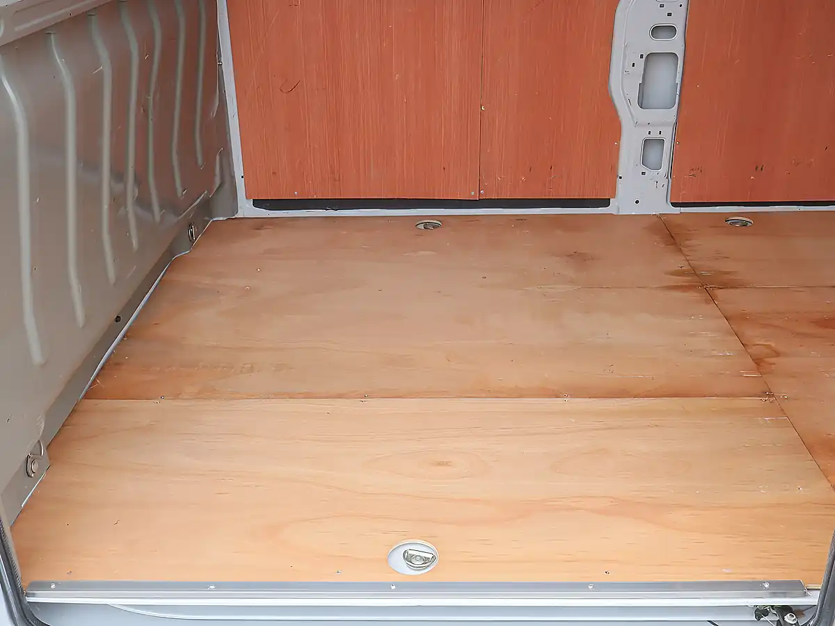 Used 2024 Citroen Relay 35 Enterprise White - Interior and Exterior details 11