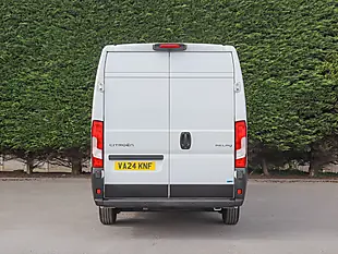 Used 2024 Citroen Relay 35 Enterprise White - Interior and Exterior details 7