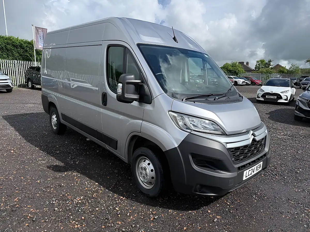 Used 2024 Citroen Relay Enterprise Edition Grey - Front View