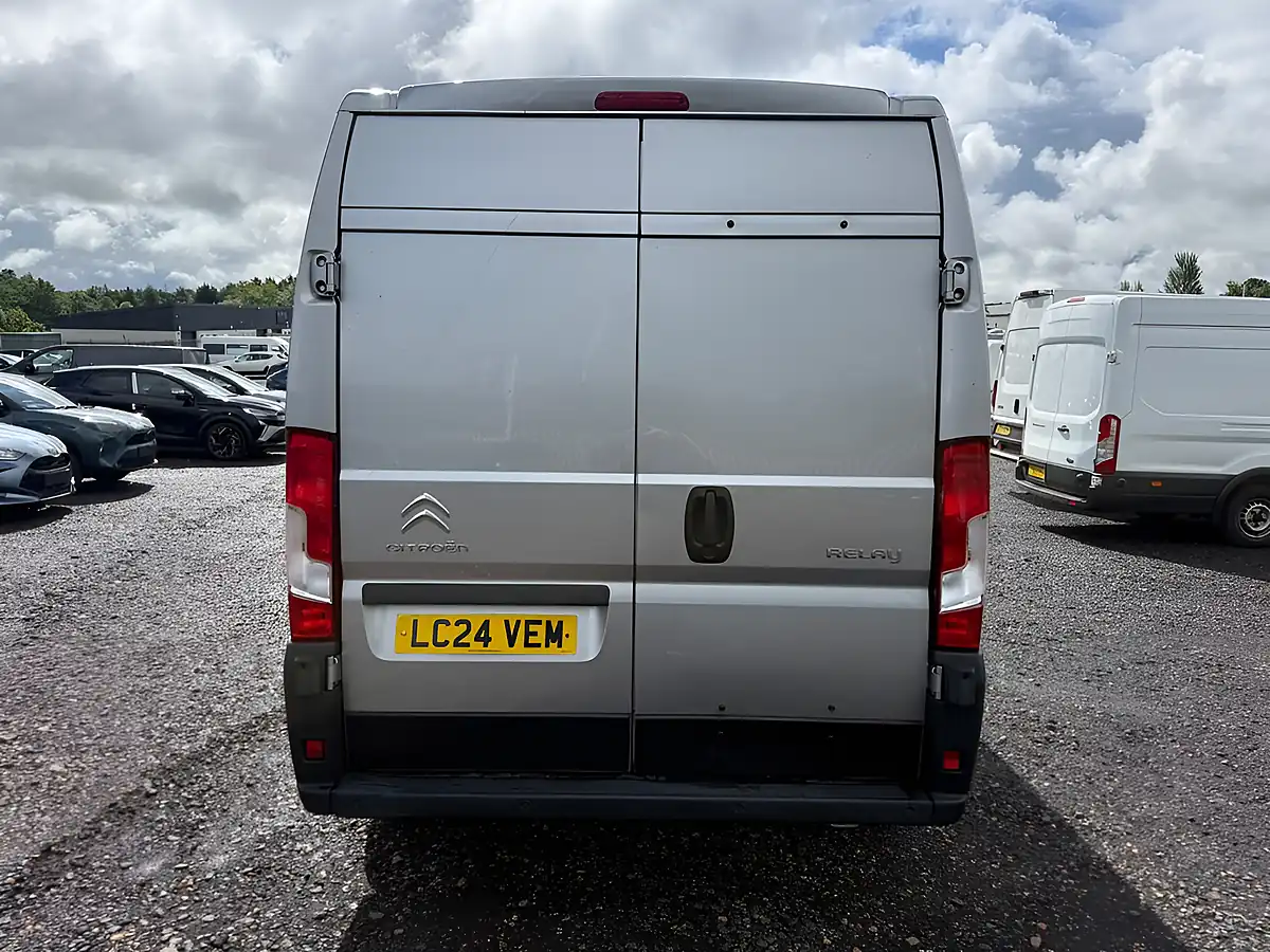 Used 2024 Citroen Relay Enterprise Edition Grey - Interior and Exterior details 6