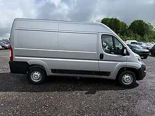 Used 2024 Citroen Relay Enterprise Edition Grey - Interior and Exterior details 8