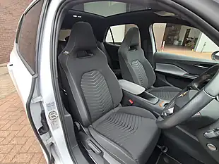 Used 2024 Cupra Born E-Boost V2 Glacial White - Interior and Exterior details 14
