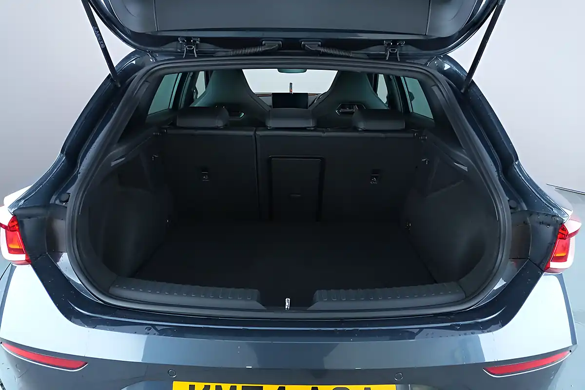 Used 2024 Cupra Leon Vz2 Design Edition Grey - Interior and Exterior details 20
