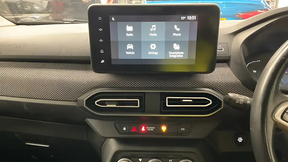 Used 2024 Dacia Jogger Expression Grey - Interior and Exterior details 13