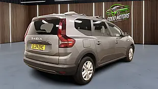 Used 2024 Dacia Jogger Expression Grey - Interior and Exterior details 9