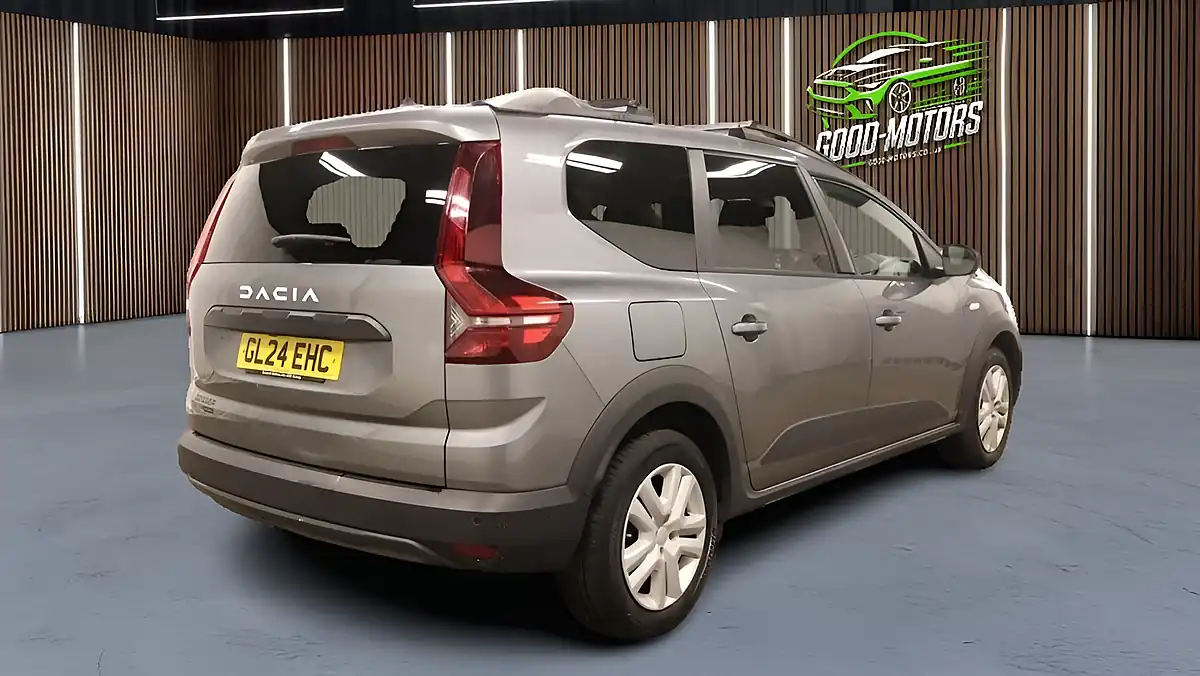 Used 2024 Dacia Jogger Expression Grey - Interior and Exterior details 9