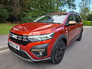 Used 2024 Dacia Jogger Extreme Brown - Interior and Exterior details 2