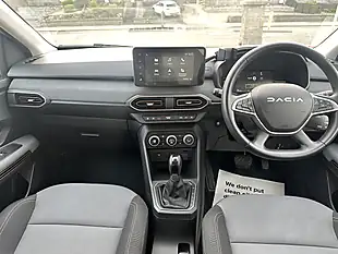 Used 2024 Dacia Jogger Extreme Shadow Grey - Interior and Exterior details 16