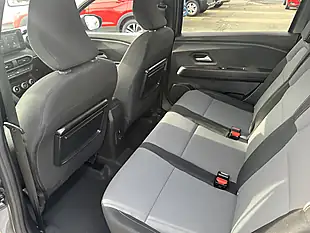 Used 2024 Dacia Jogger Extreme Shadow Grey - Interior and Exterior details 19
