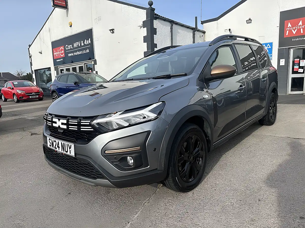 Used 2024 Dacia Jogger Extreme Shadow Grey - Interior and Exterior details 5