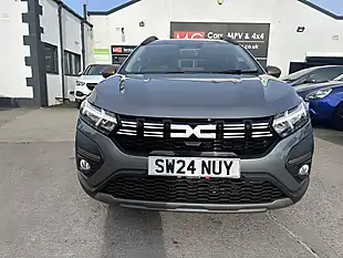 Used 2024 Dacia Jogger Extreme Shadow Grey - Interior and Exterior details 6