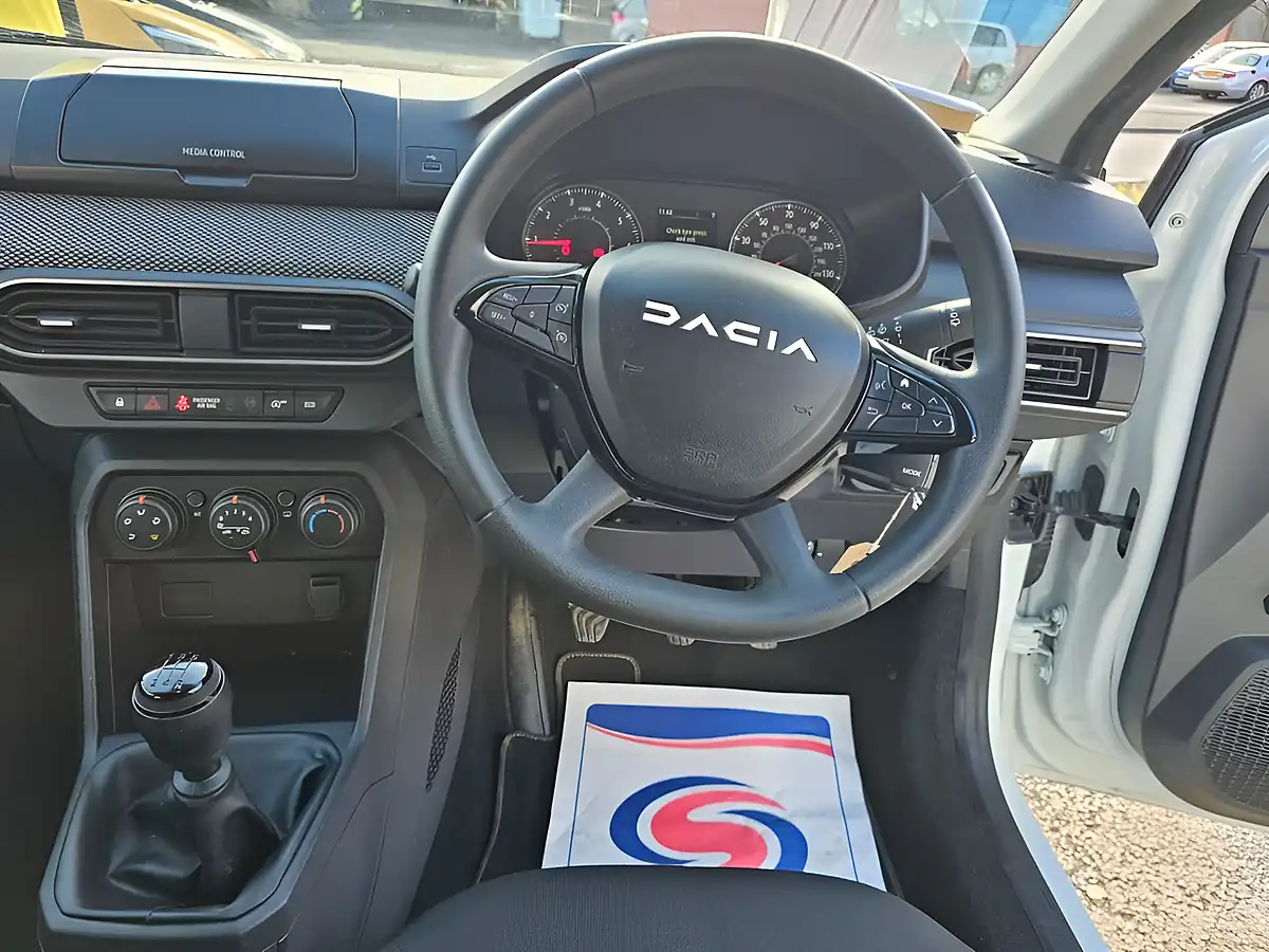 Used 2024 Dacia Sandero Essential Glacier White - Interior and Exterior details 13