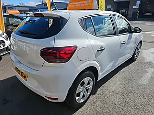 Used 2024 Dacia Sandero Essential Glacier White - Interior and Exterior details 4
