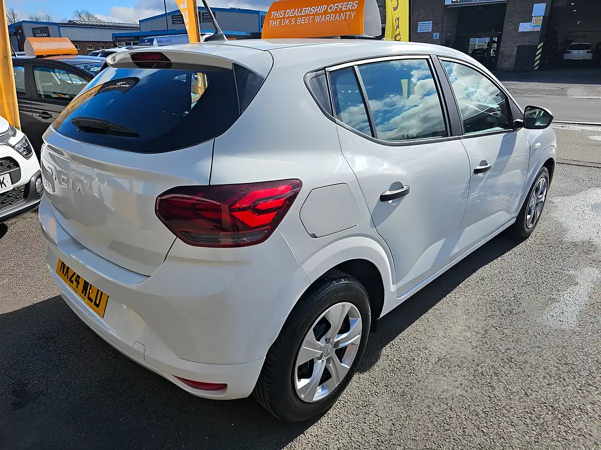 Used 2024 Dacia Sandero Essential Glacier White - Interior and Exterior details 4