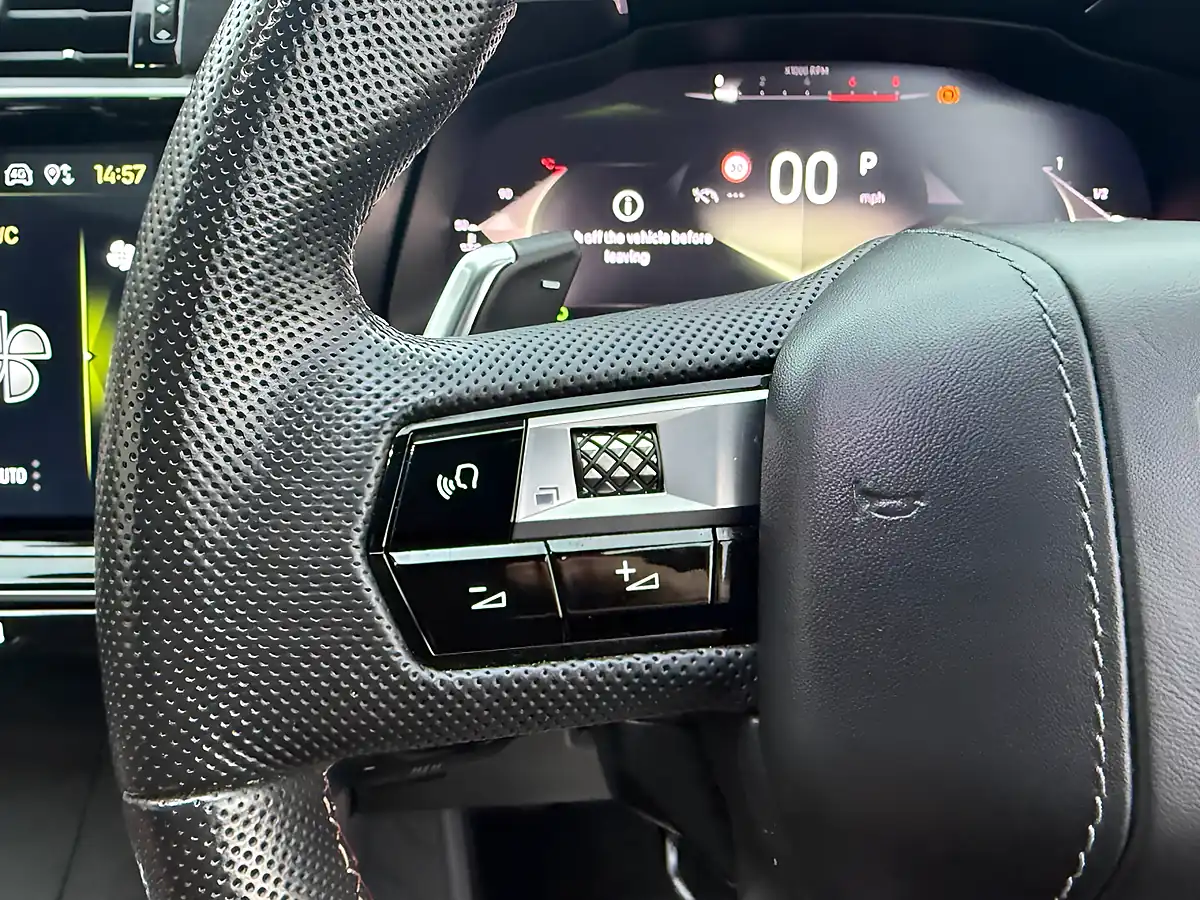 Used 2024 DS Automobiles DS 7 Performance Line + Buff - Interior and Exterior details 20
