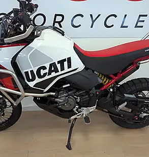 Used 2024 Ducati Desertx 937 Rally Multicolour - Interior and Exterior details 15